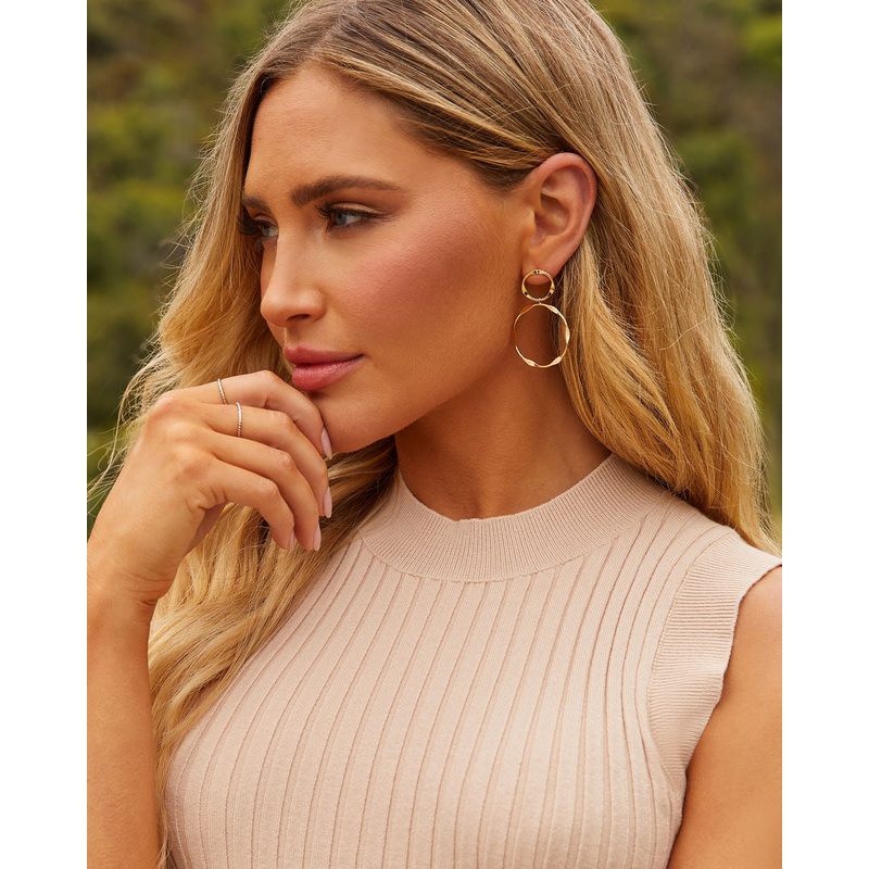 Livia Textured Circle Drop Earrings Gold O/S