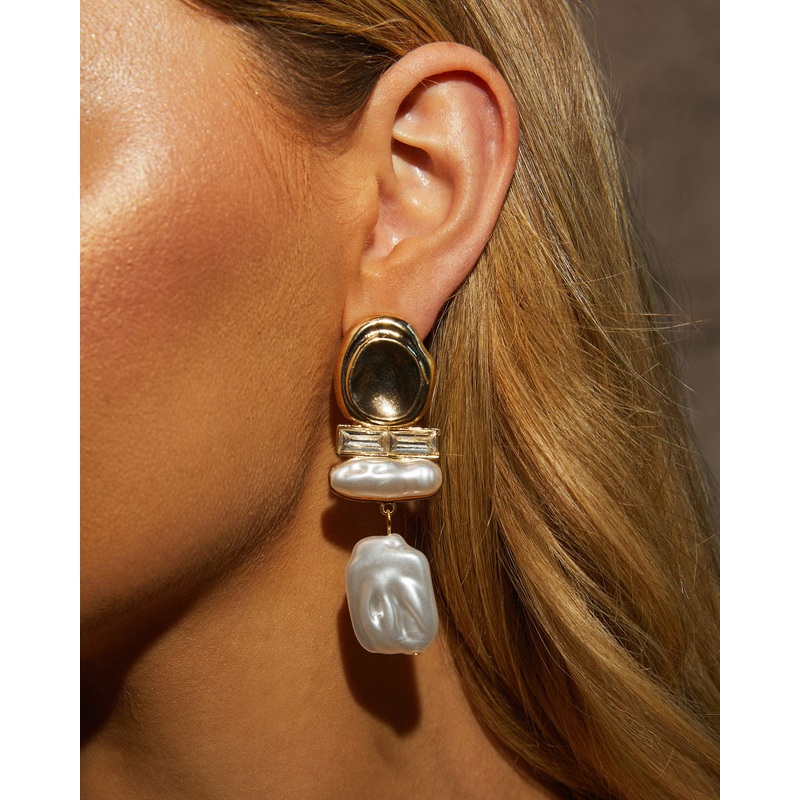 Aria Pearl Drop Earrings Pearl O/S