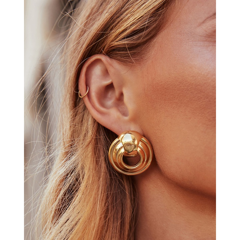 In Circles Chunky Doorknocker Earrings Gold O/S