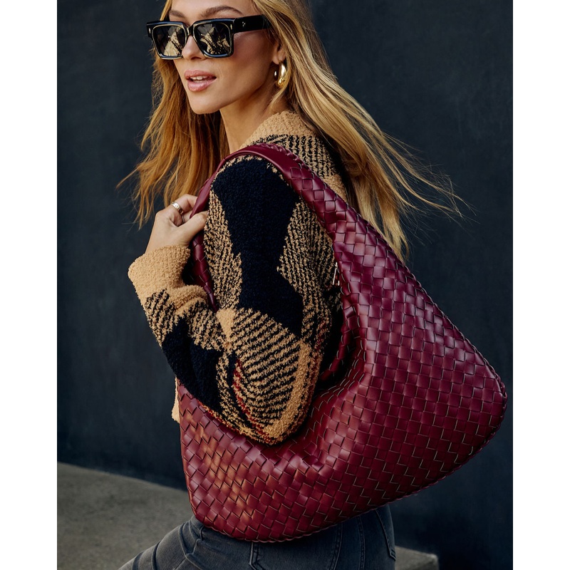 Cheli Woven Leather Hobo Bag Wine O/S