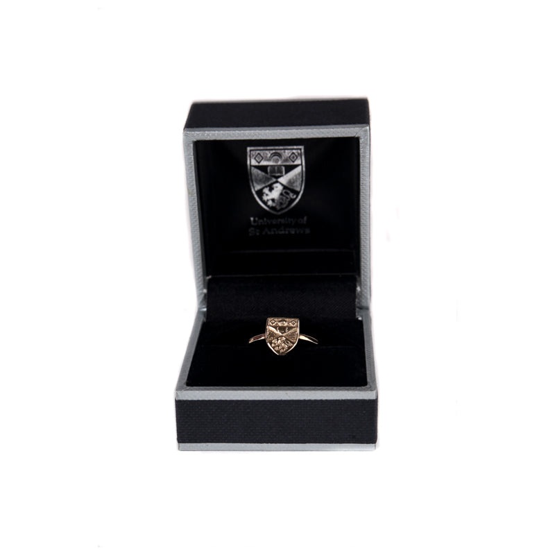 Gold Crest Ring Gold