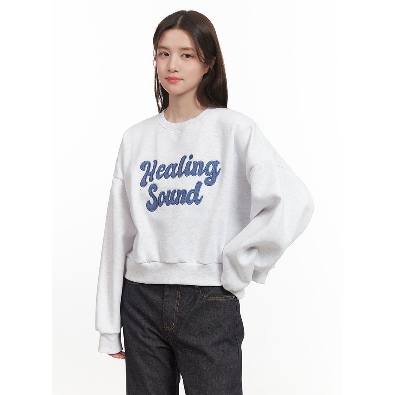 Embroidered Patch Detail Crew Neck CJ515 Light gray M/L