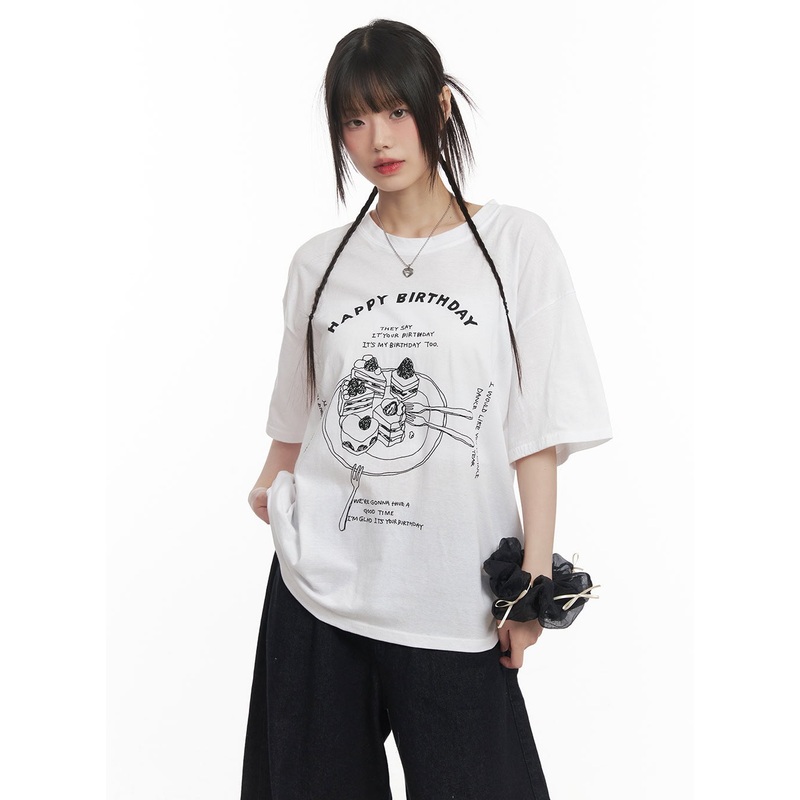 Birthday Graphic Oversized T-Shirt CF518 White M/L
