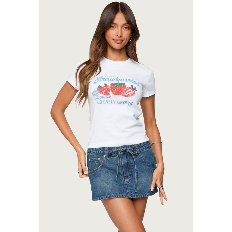 Fresh Strawberries Graphic T Shirt WHITE XS