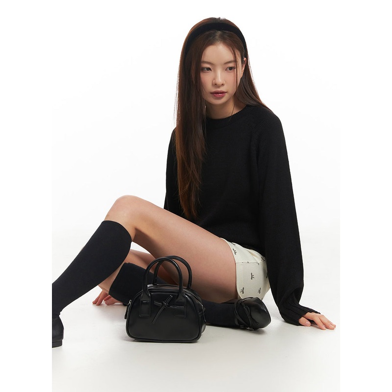 Basic Round Neck Sweater IM513 Black S/M