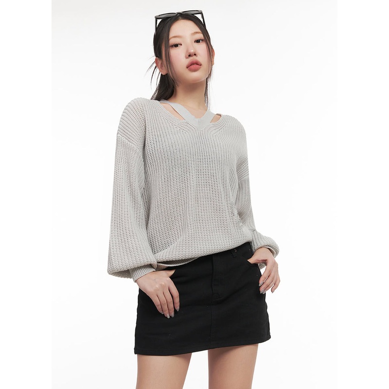 V-Neck Cut-Out Knit Sweater IM524 Gray S/M