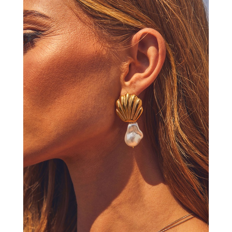 Joyice Drop Shell Earrings Gold O/S