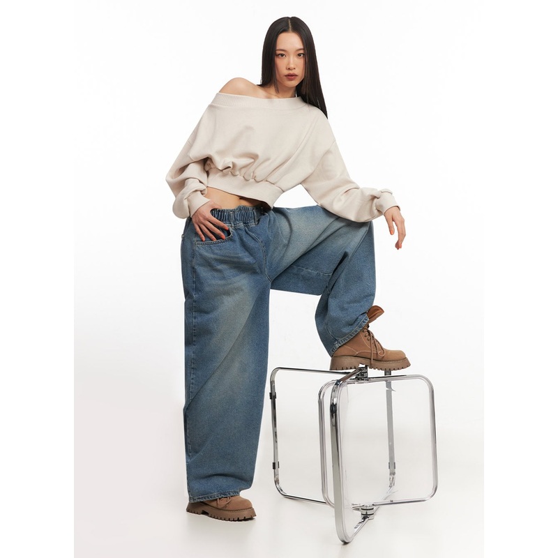 Off-Shoulder Loose-Fit Sweatshirt IA507 Beige S/M