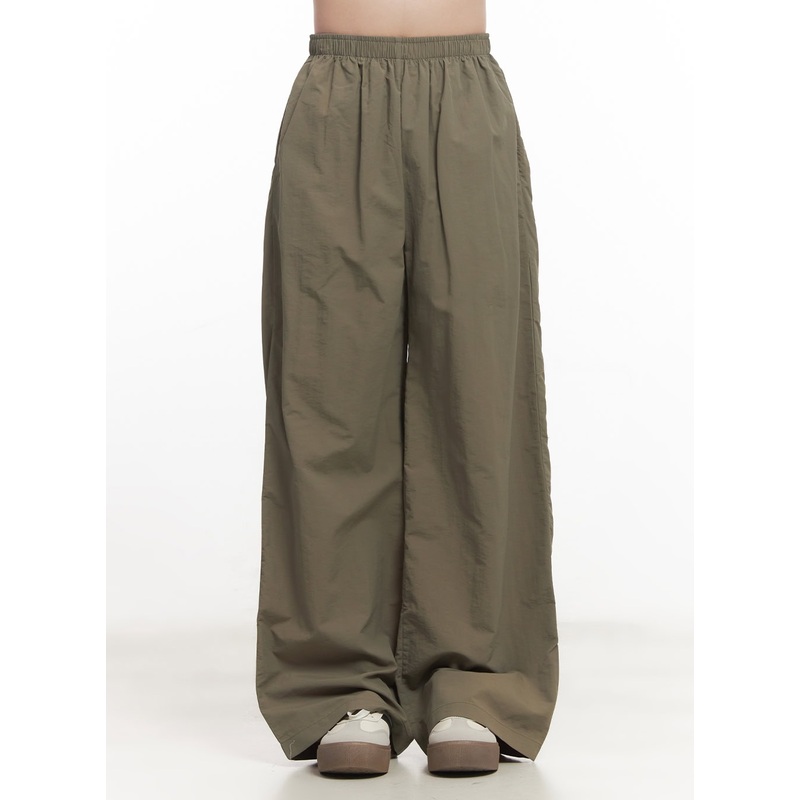 Slouchy Tech Pants CA510 Dark green M/L