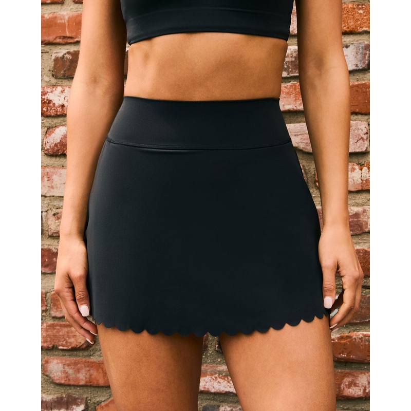At The Barre Scallop Trim Mini Skort Black XS
