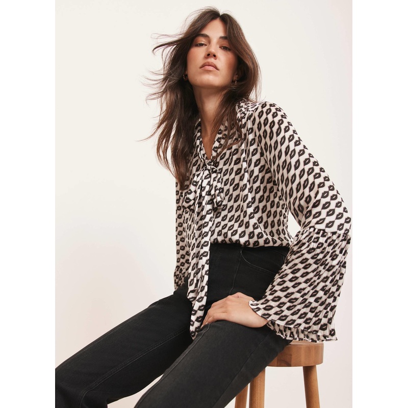 Black Lip Print Bow Blouse XS