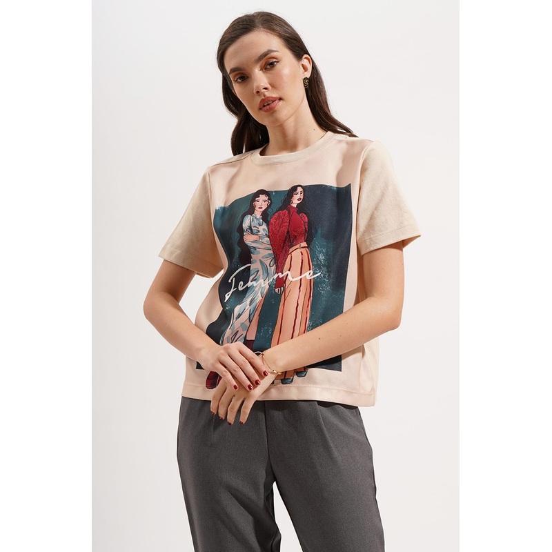 Femme Graphic Tee Tan Extra Small