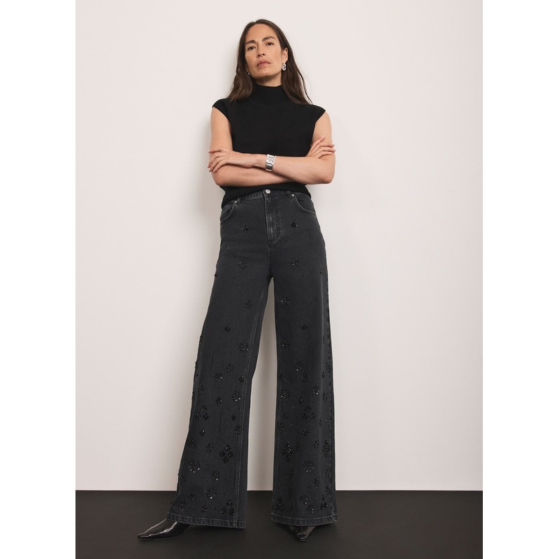 Washed Black Embellished Wide Jeans Short 06