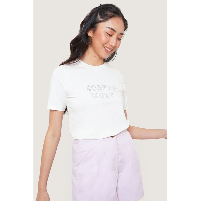 I Am Woman: Modern Muse Graphic Tee Off White Extra Small