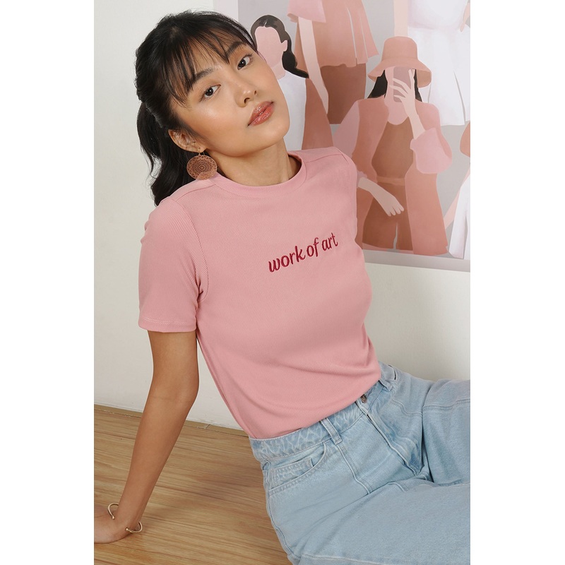 I Am Woman: Work Of Art Graphic Tee Evening Sand Extra Small