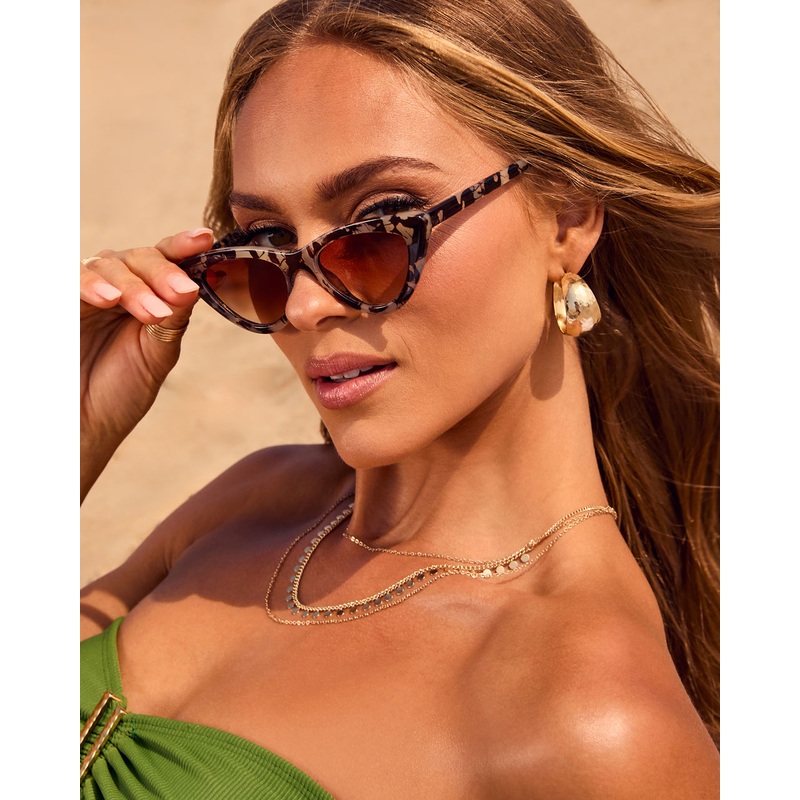 Sunnie Days Cat Eye Sunglasses Tortoise O/S