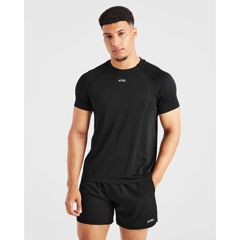 Attain Seamless T Shirt – Black XS